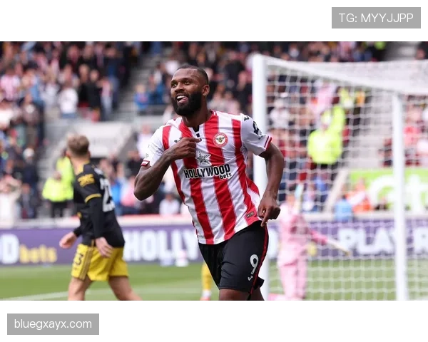 英超转会窗风云再起：新星闪耀加盟，老将告别引关注